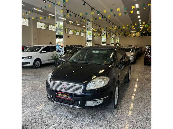 FIAT LINEA 1.9 MPI ABSOLUTE 16V FLEX 4P AUTOMATIZADO FIAT LINEA 1.9 MPI ABSOLUTE 16V FLEX 4P AUTOMATIZADO